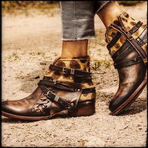 FREEBIRD 🤎 Belfast Distressed Brown All Leather Leopard Calf Hair Ankle Booties - Picture 15 of 16